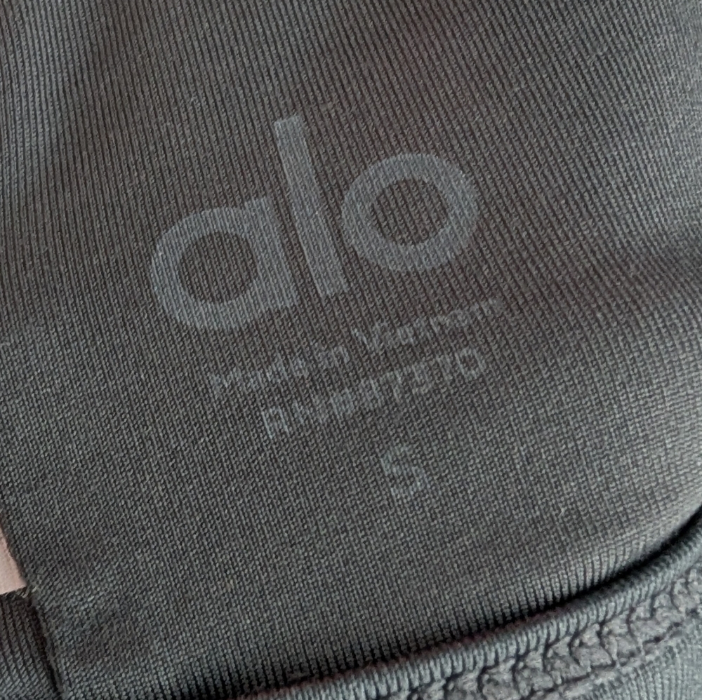 Alo Yoga Sunny Strappy Sports Bra Glossy Black Size S - Picture 10 of 10